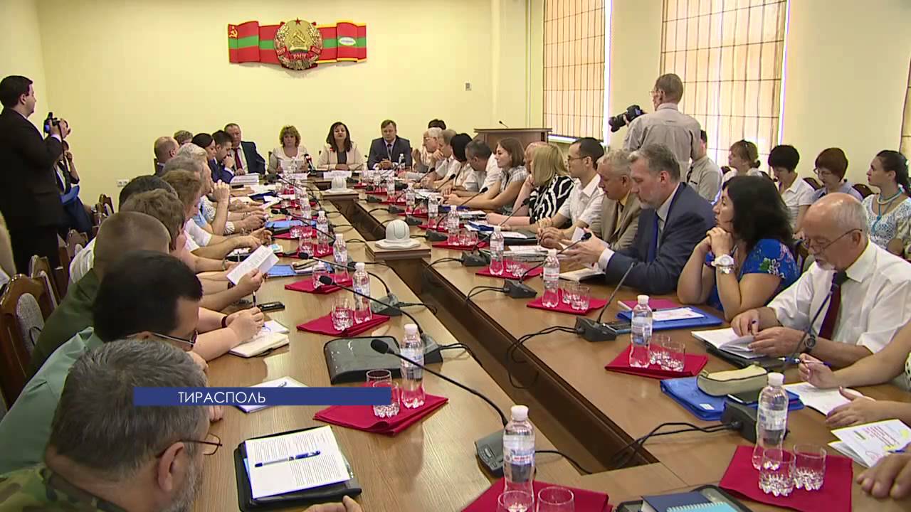 Приднестровье съезд 28 февраля. Совет депутатов Серпухов. Депутаты Серпухова. Председатель депутатов Серпухов. Депутаты города Серпухова.