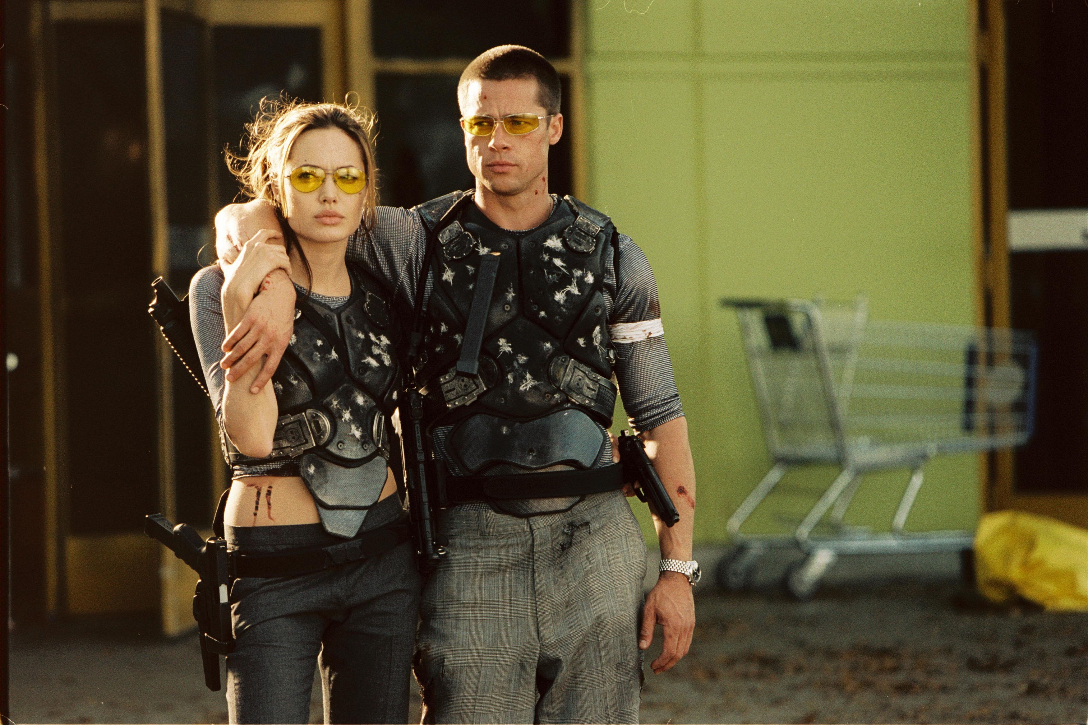 Mr and mrs smith. Брэд Питт в фильме Мистер и миссис Смит. Мистер и миссис Смит 2005. Анджелина Джоли в фильме Мистер и миссис Смит. Мистер и миссис Смит(2005) Брэд Питт Анджелина Джоли.