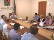 Столичная госадминистрация ищет пути решения незаконной расклейки рекламных листовок