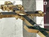 На центральном куполе Преображенского собора засиял новый крест