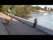 Социальный эксперимент. Смогут ли несовершеннолетние купить алкоголь и табачные изделия / Столица