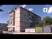 В Каменке полным ходом ведется капитальный ремонт цоколей и отмосток городских многоэтажек
