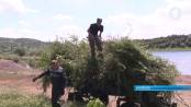 В Каменке на субботник вышли силовики