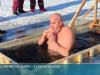 Горячий чай, уха и шурпа: крещенские купания на севере страны